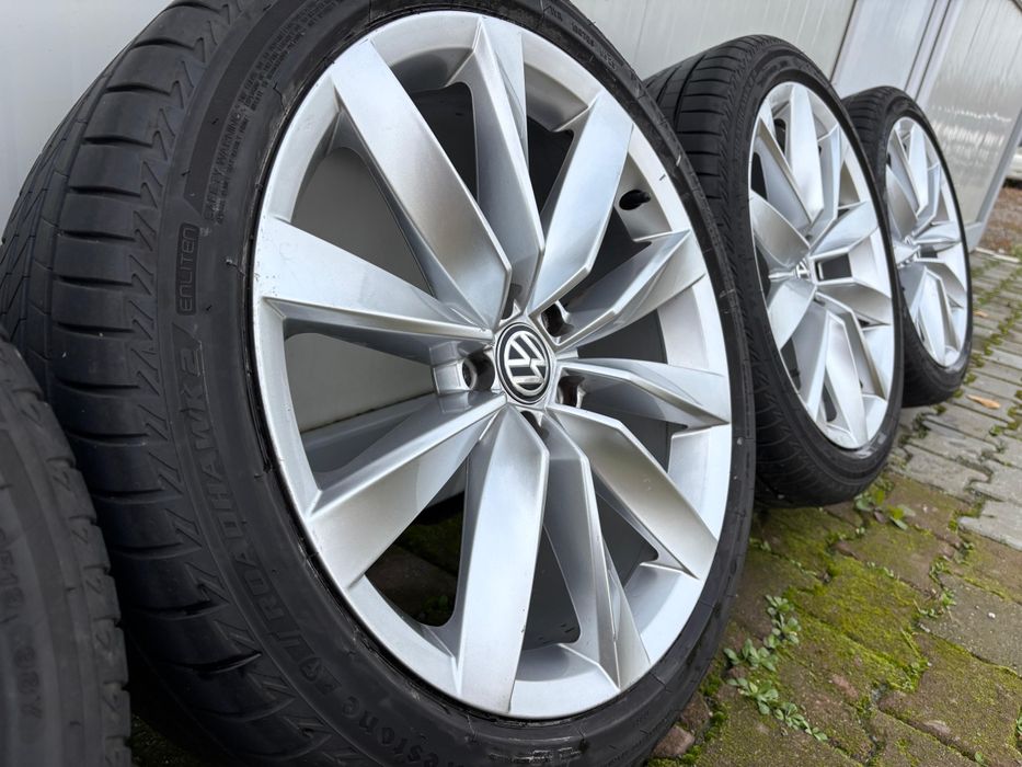 Jante R19 originale Volkswagen Arteon/Passat cu anvelope noi DOT 2025
