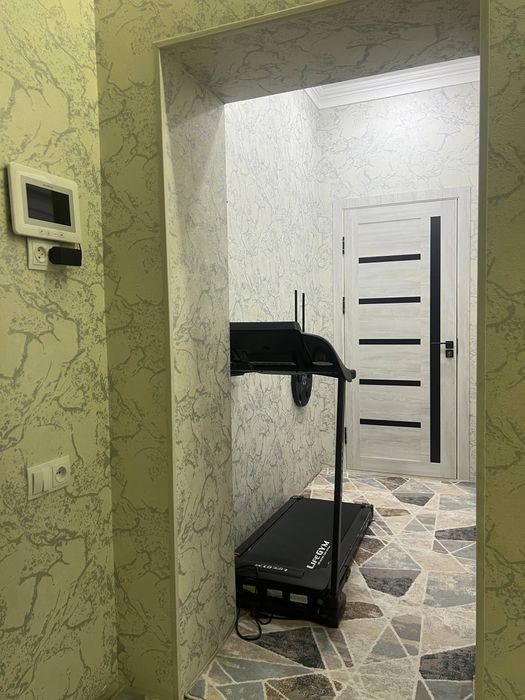 Яшнобод олмос махаллада квартира сотилади