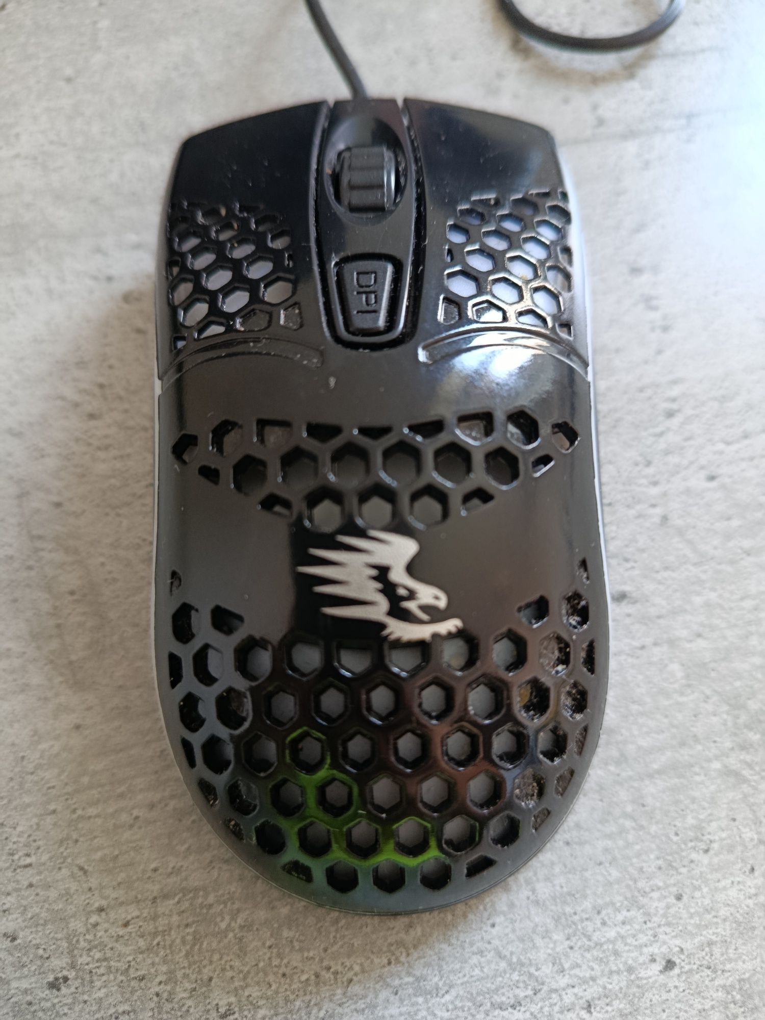 Геймърска мишка с RGB светлини