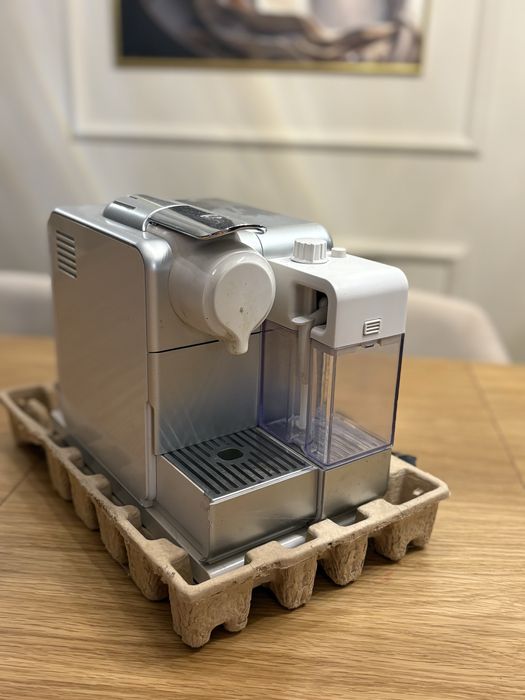 Vand Aparat Nespresso Lattissima Touch