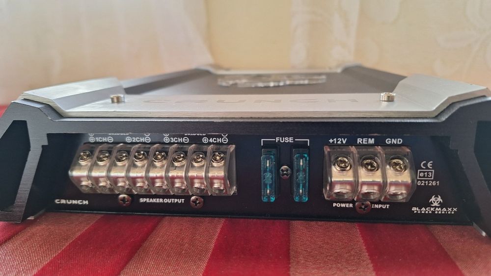 800 lei Amplificator + Subwoofer Crunch
