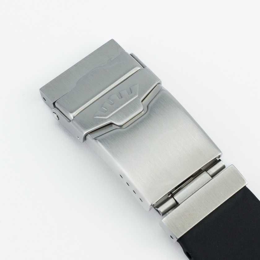 Fortis Aquatis Martinemaster Day Date 42mm 670.17.41K