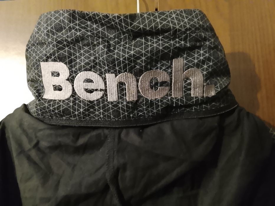 Bench geaca dama mărimea L