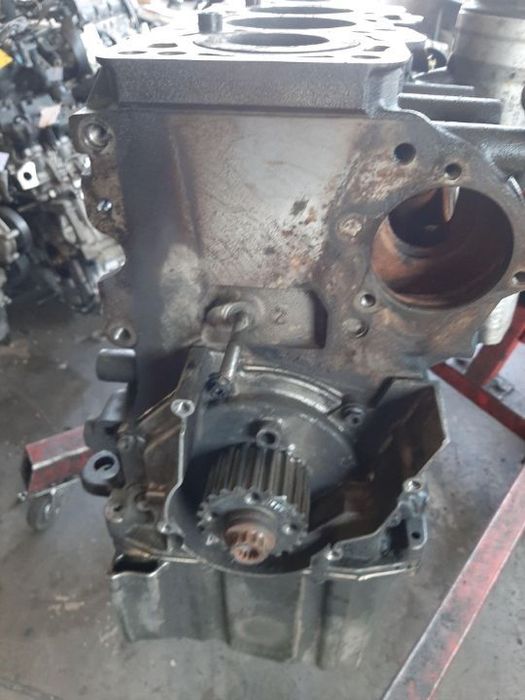 bloc motor  2.0 tdi cag audi a4 b8 a6 c7  03l023a