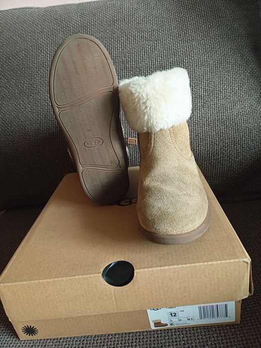 Ботички UGG, размер 30- почти като нови