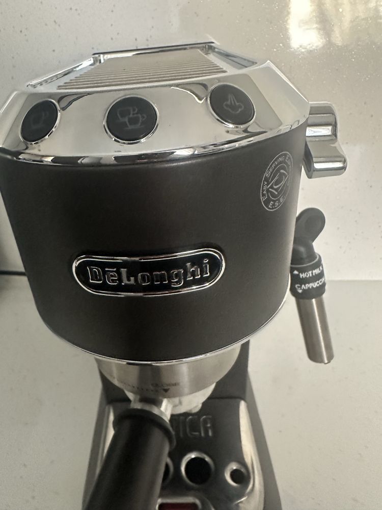 Delonghi,кафе машина