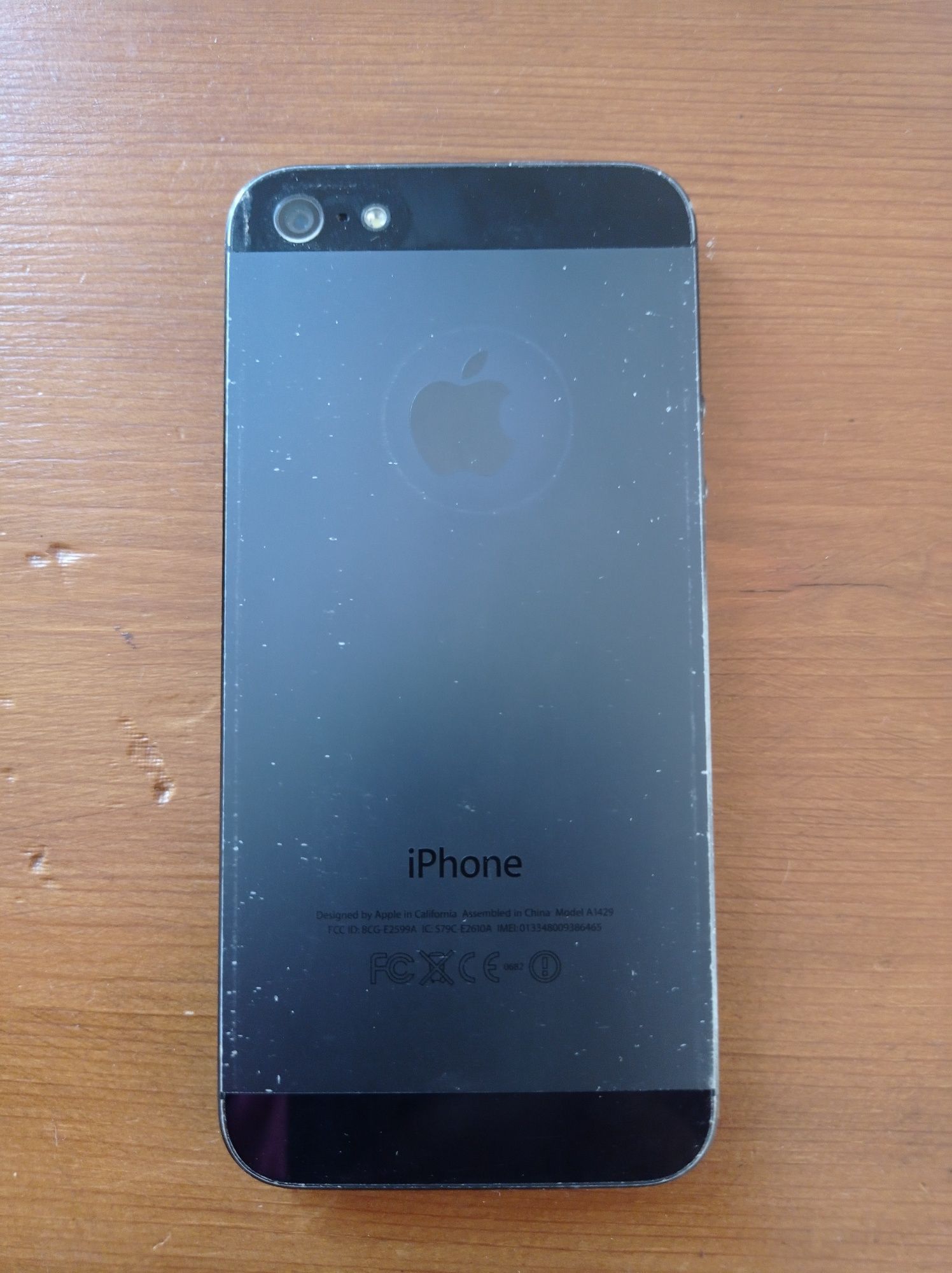 Продавам Iphone 5