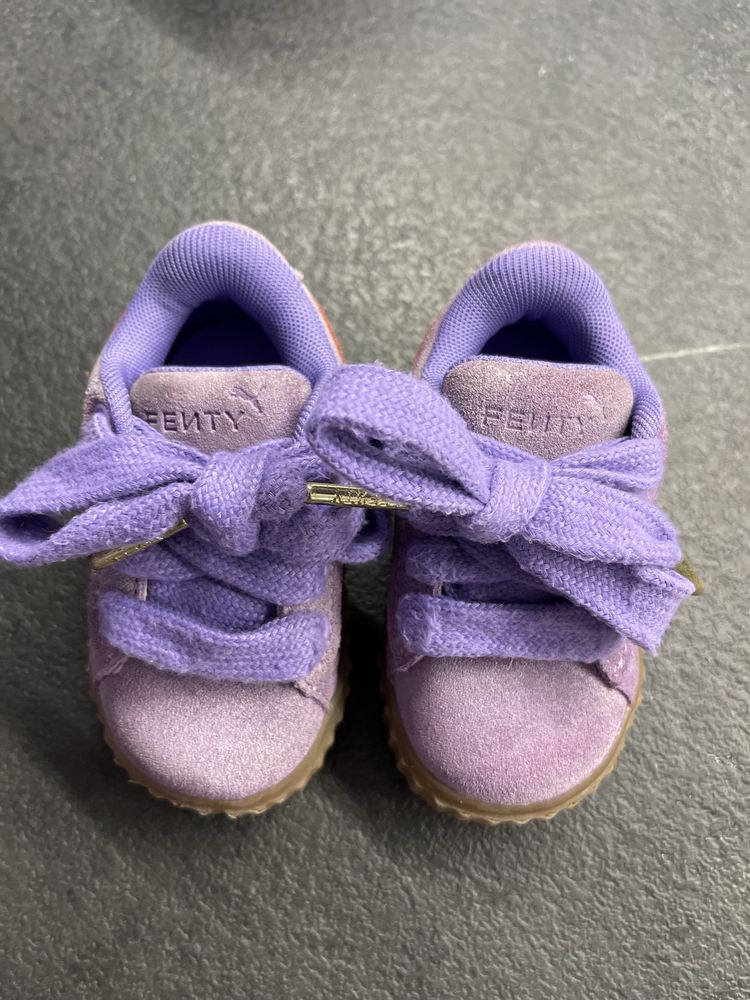 Разпродажба на  обувки Puma Fenty  Mini Melissa Zara  Adidas samba