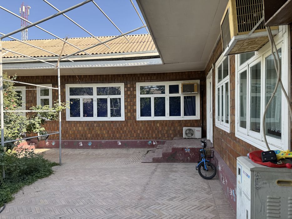Продаётся 12 Соток. Город Гулистан, улица Насыра Зокирова (122А)