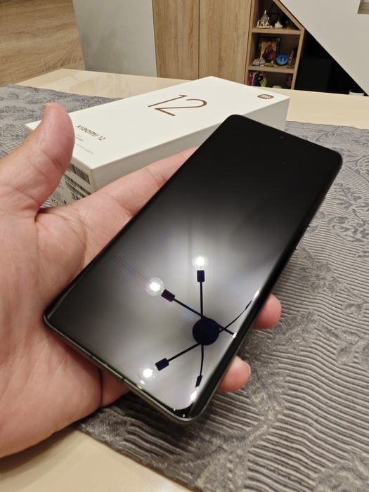 Xiaomi 12 като нов