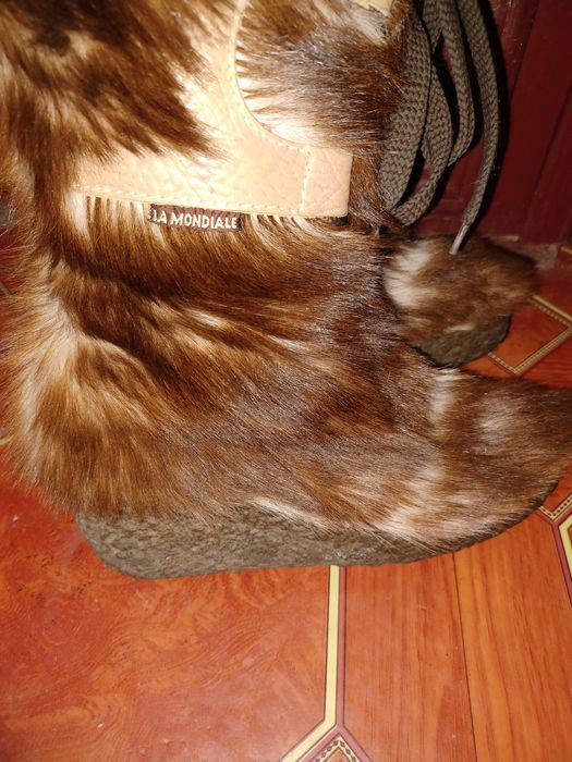 Vând cizme păr cămilă nr 37