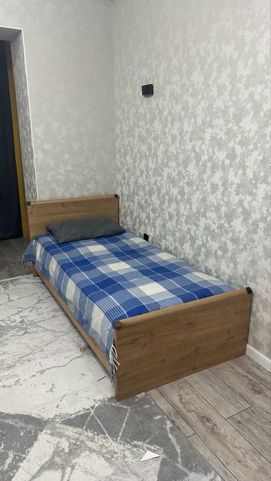 Две односпальных кровати с матрасами!