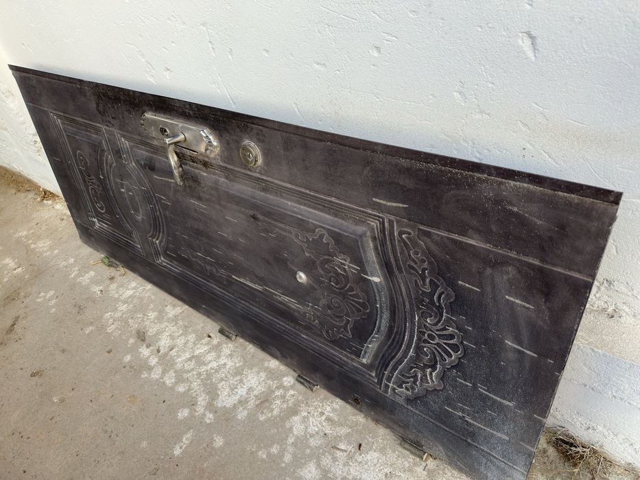 Продается двери