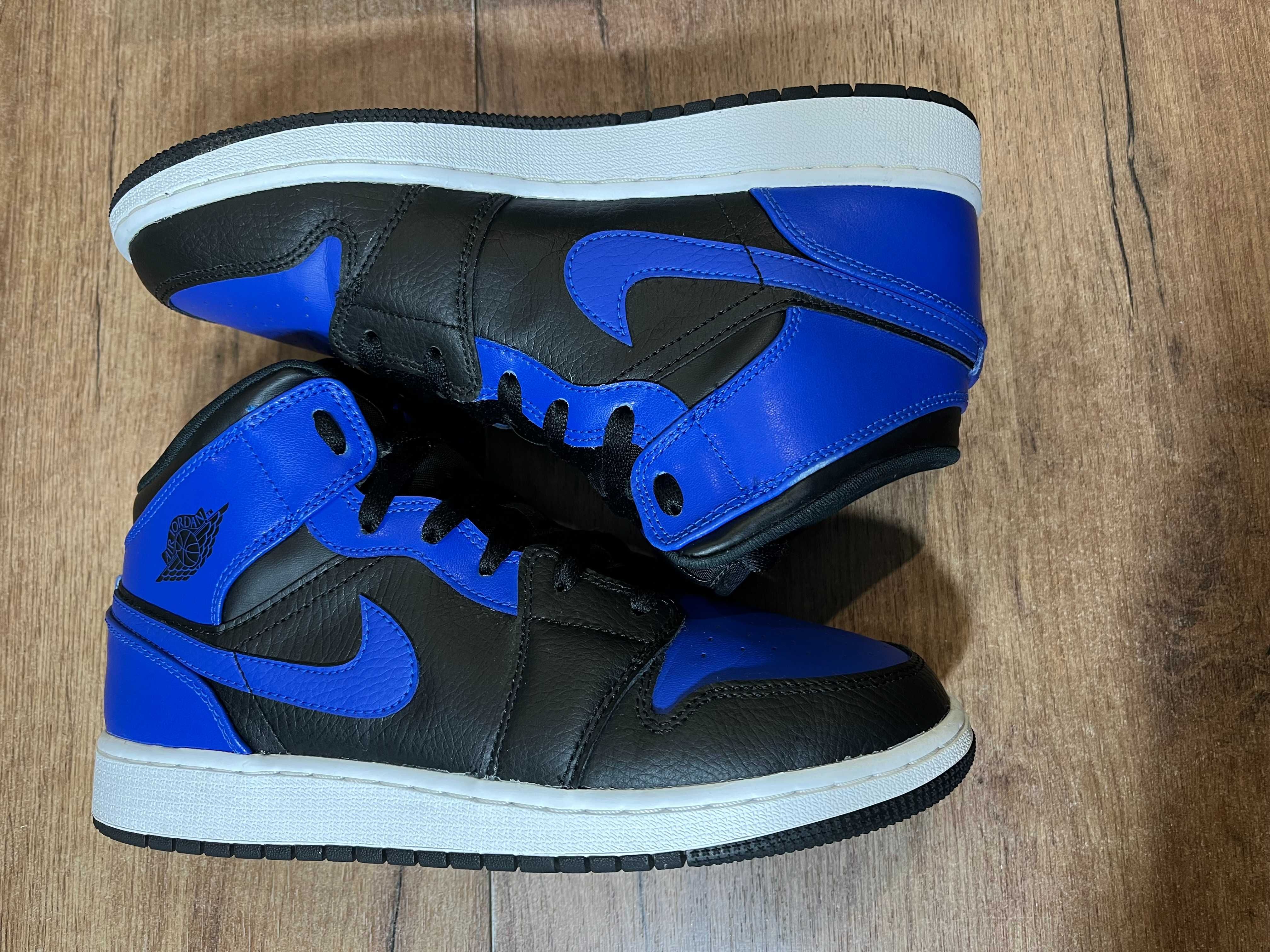 ОРИГИНАЛНИ *** Nike Air Jordan 1 Mid Hyper Royal Blue Black