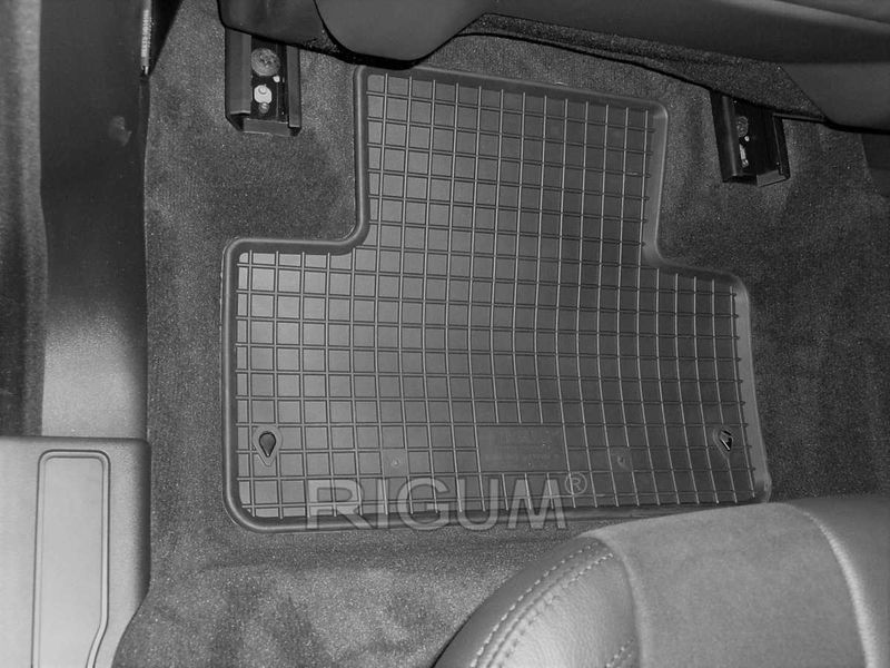 Гумени стелки LAND ROVER RANGE ROVER EVOQUE след 2011г.