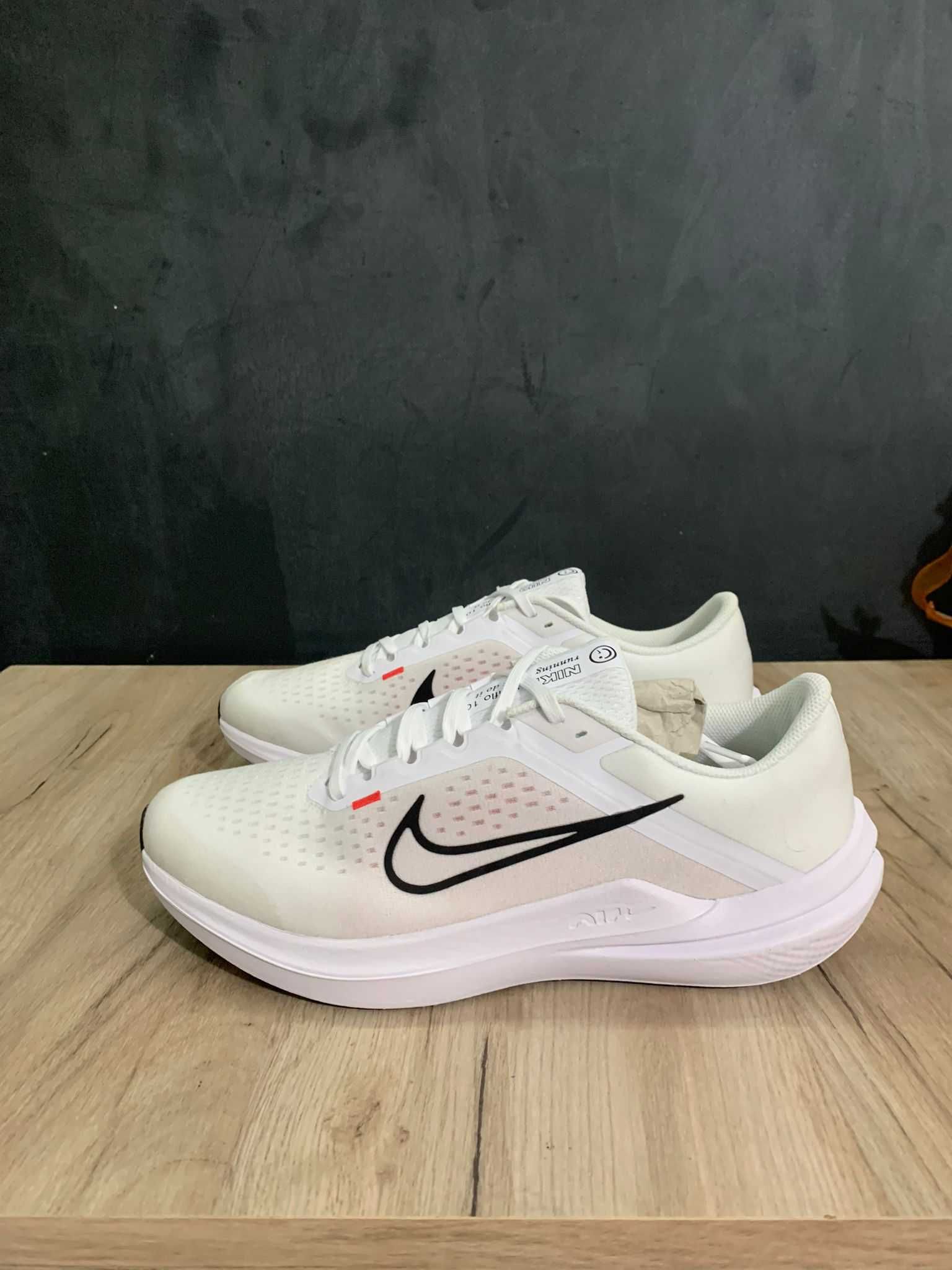 Nike Winflo 10 White Black Crimson