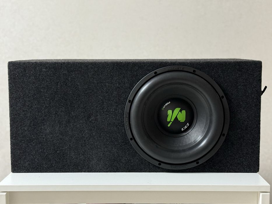 Продам сабвуфер с трубой