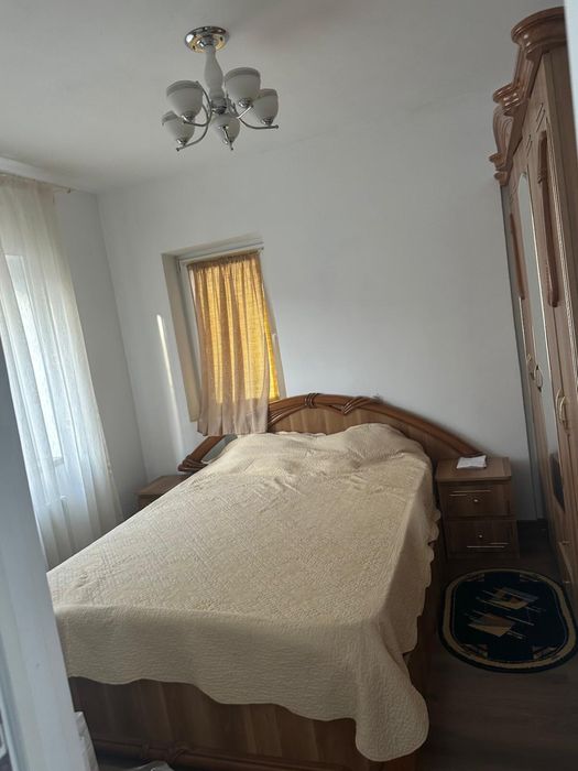 Set mobila dormitor, șifoner, noptiere, comoda,oglinda, saltea premial