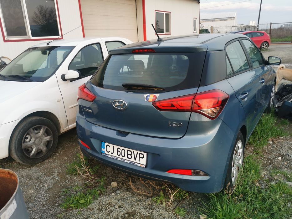 punte spate Hyundai i20 2014-2020