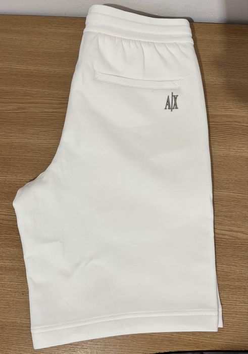 Pantaloni scurți Armani