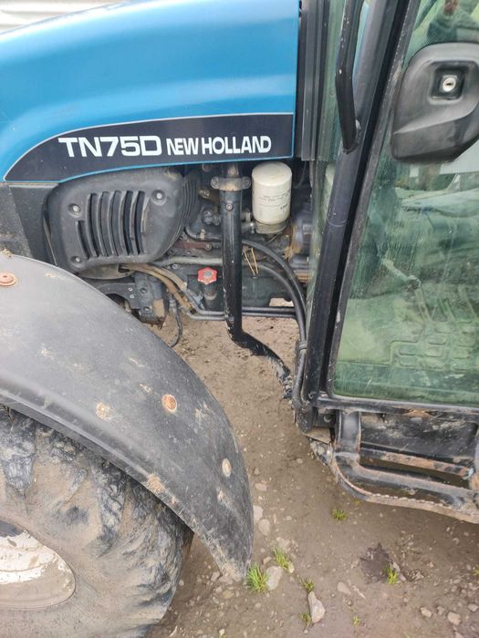 Tractor New Holland TN75D