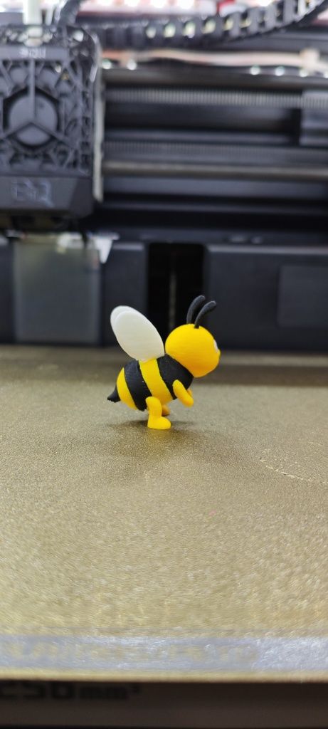 Сладка 3D принтирана пчеличка