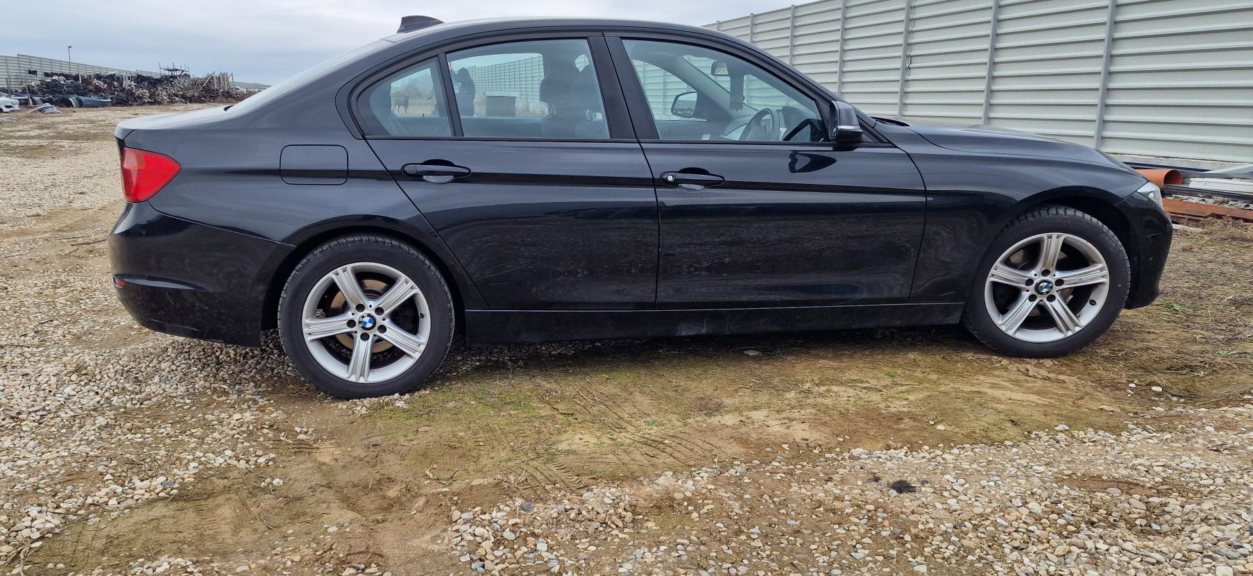 Piese din dezmembrari, Bmw F30 culoare black saphirre -475