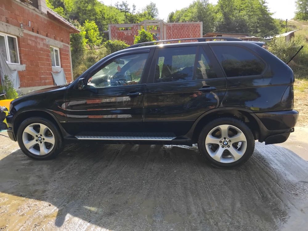Vand bmw x5 in stare buna fara nicio problema