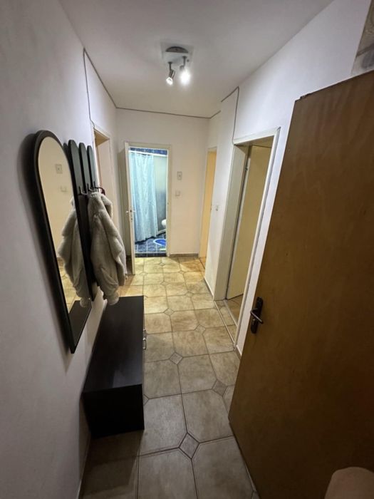 Продава се тристаен апартамент – Колхозен пазар, Варна