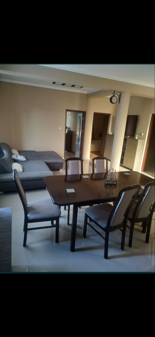 Închiriez Apartament cu 3 camere