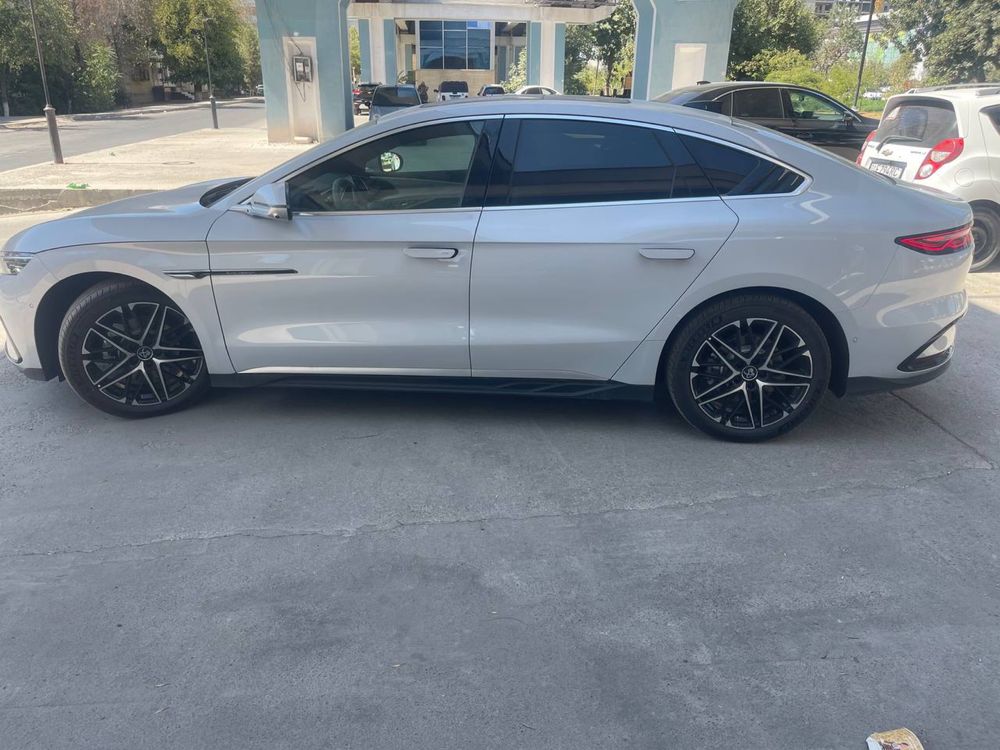 BYD HAN 701 Smart 2025 Notarius White