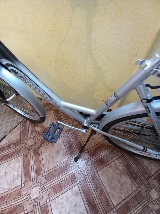 Vând bicicleta de dama