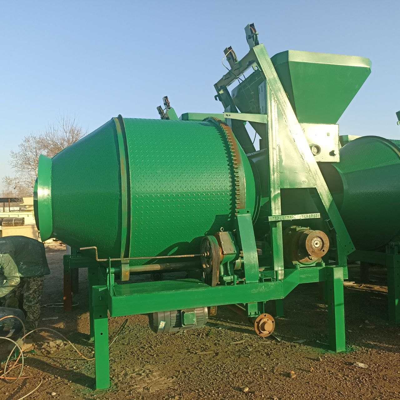 Beton ishlab chiqarish uchun mikserlar mavjud
