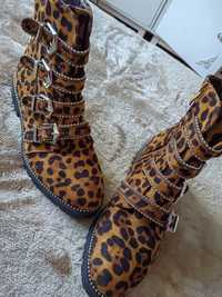 Ghete Animal print Bestelle