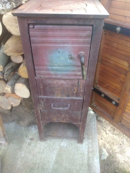 Sobă de încălzit când dă bruma sau când e frig rău