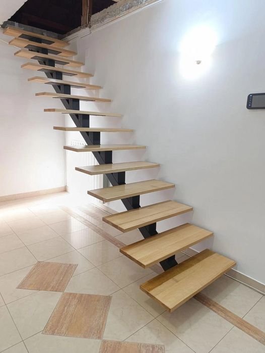 Scări metalice pentru interior și exterior