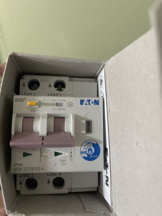 AFDD Sigurante Intrerupator, Eaton, 3P, C 63A, AC PLSM-C63/3-MW 242480