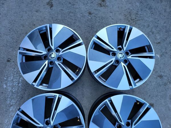19цола Skoda Шкода 4бр Оригинални