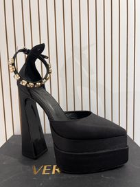 Дамски обувки с ток Versace