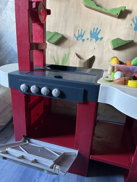 Детска пластмасова кухня