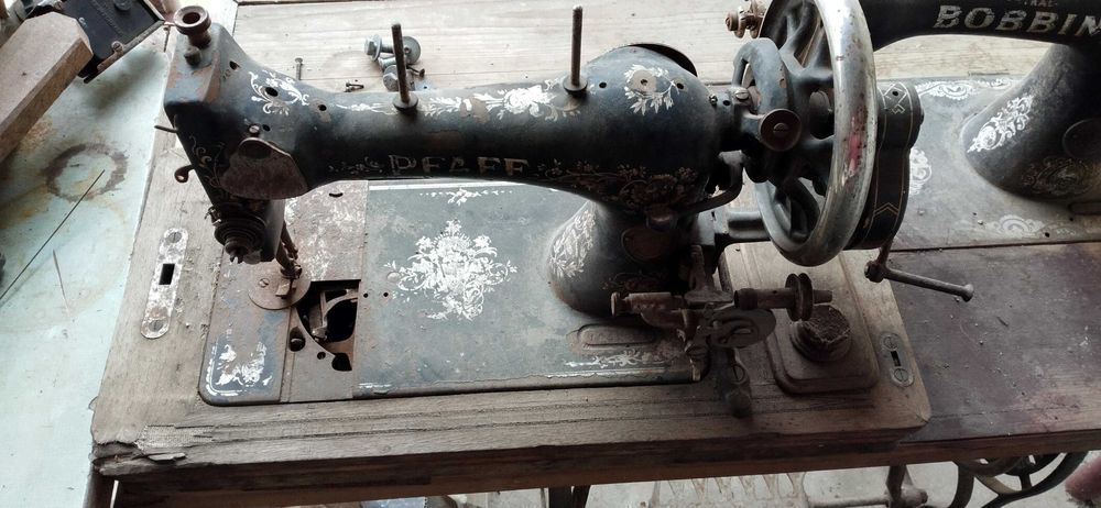 Obiect decor-mașină de cusut