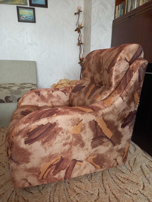 Подарявам един фотьойл