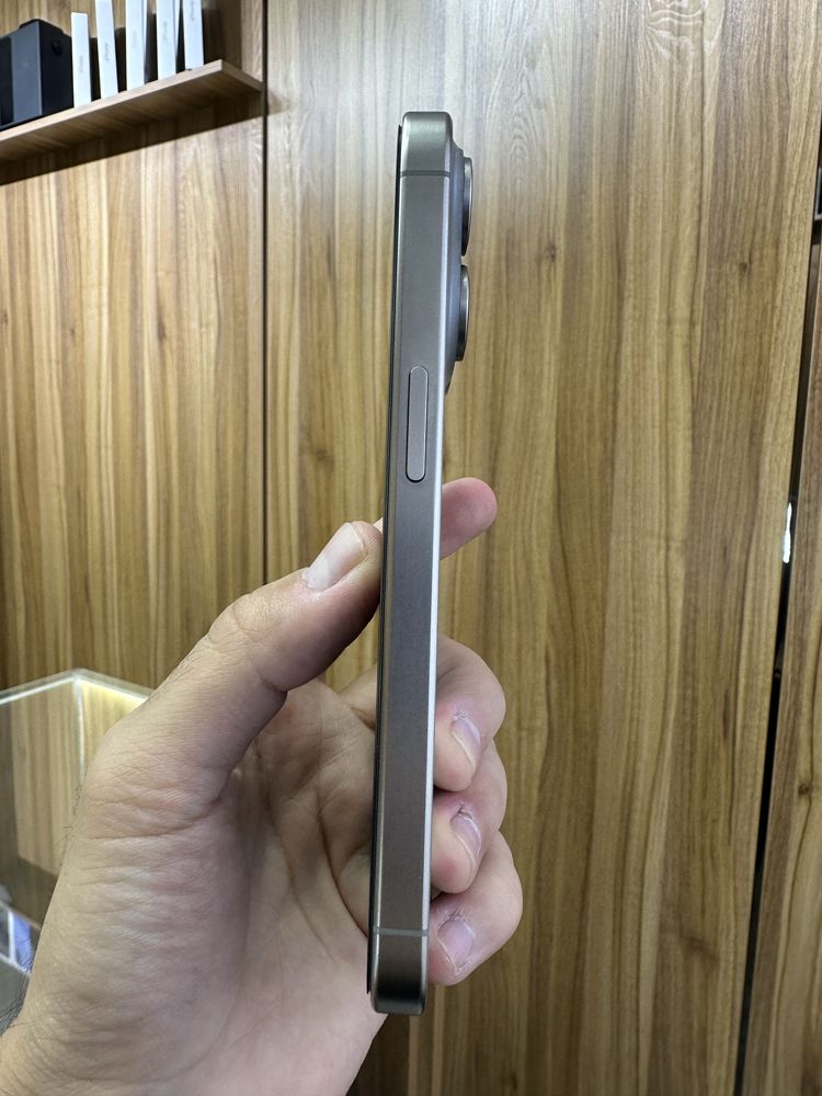 iphone 15pro natural 128gb 87% dual