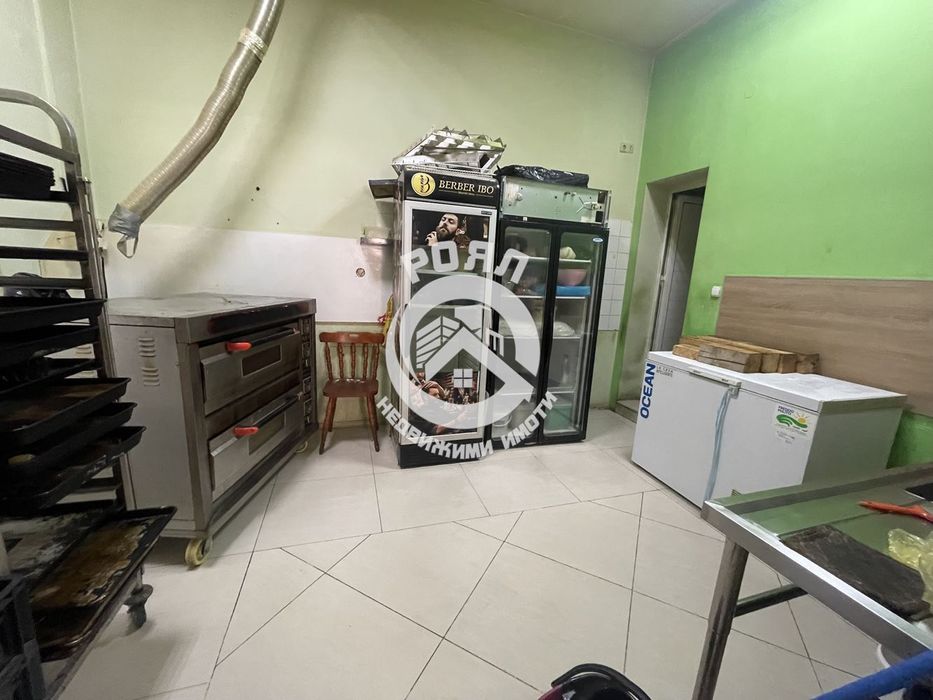 Дава се под наем Магазин в Пловдив, Център - 52 кв.м за 510 € - Снимка #3