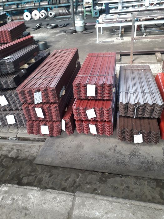 Vând șipcă metalică