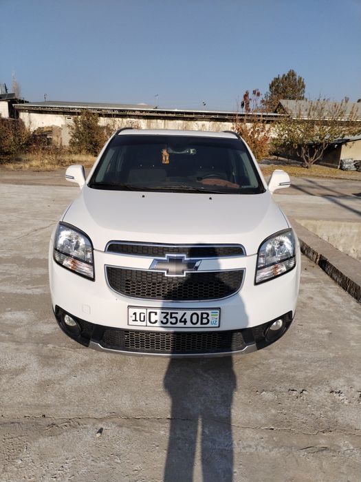 Арландо мошина сотилади