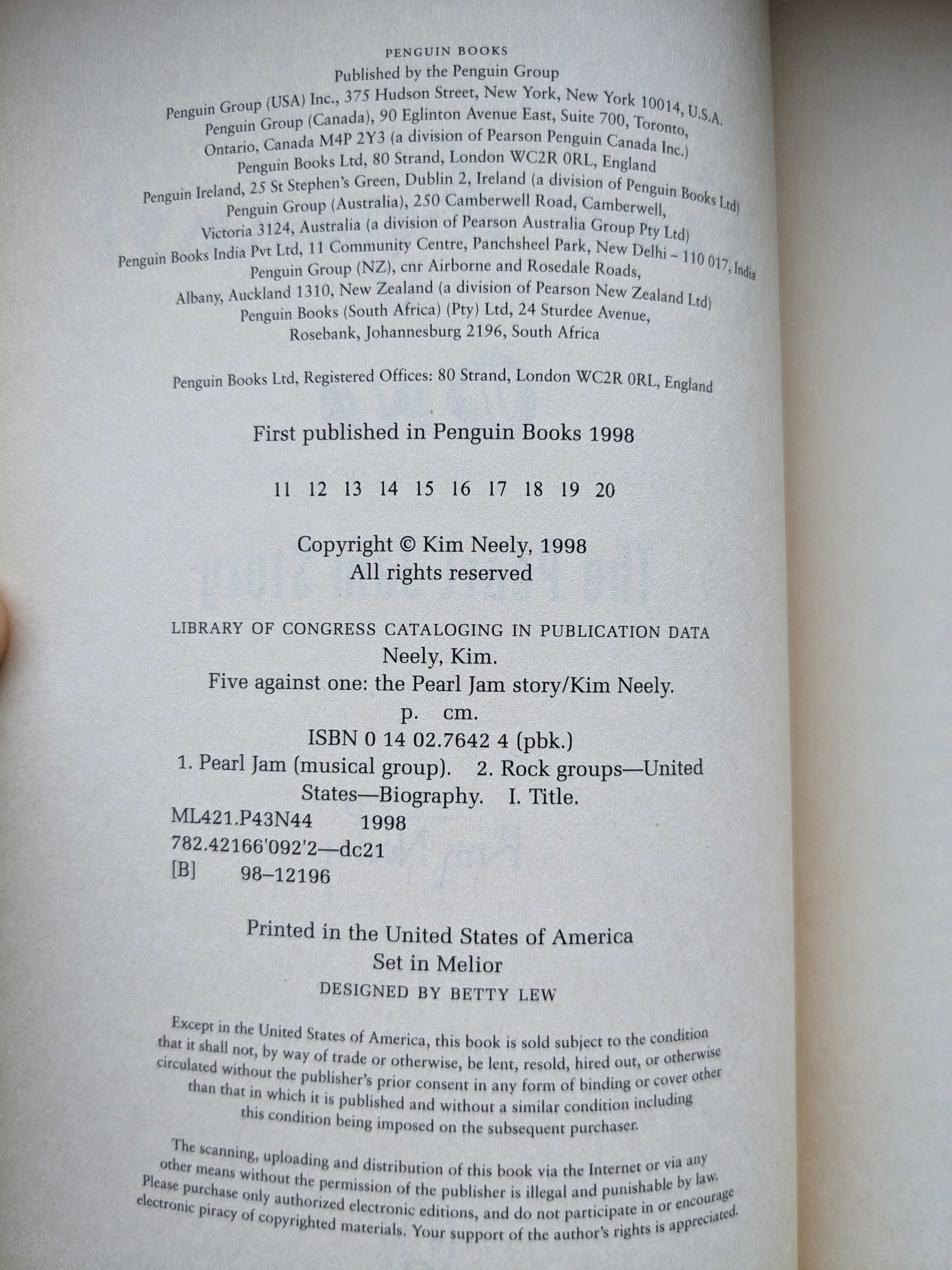 "Five Against One, The Pearl Jam Story", de Kim Neely