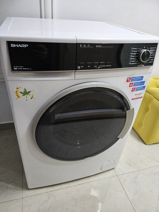 Vând mașina de spălat Sharp 7 kg