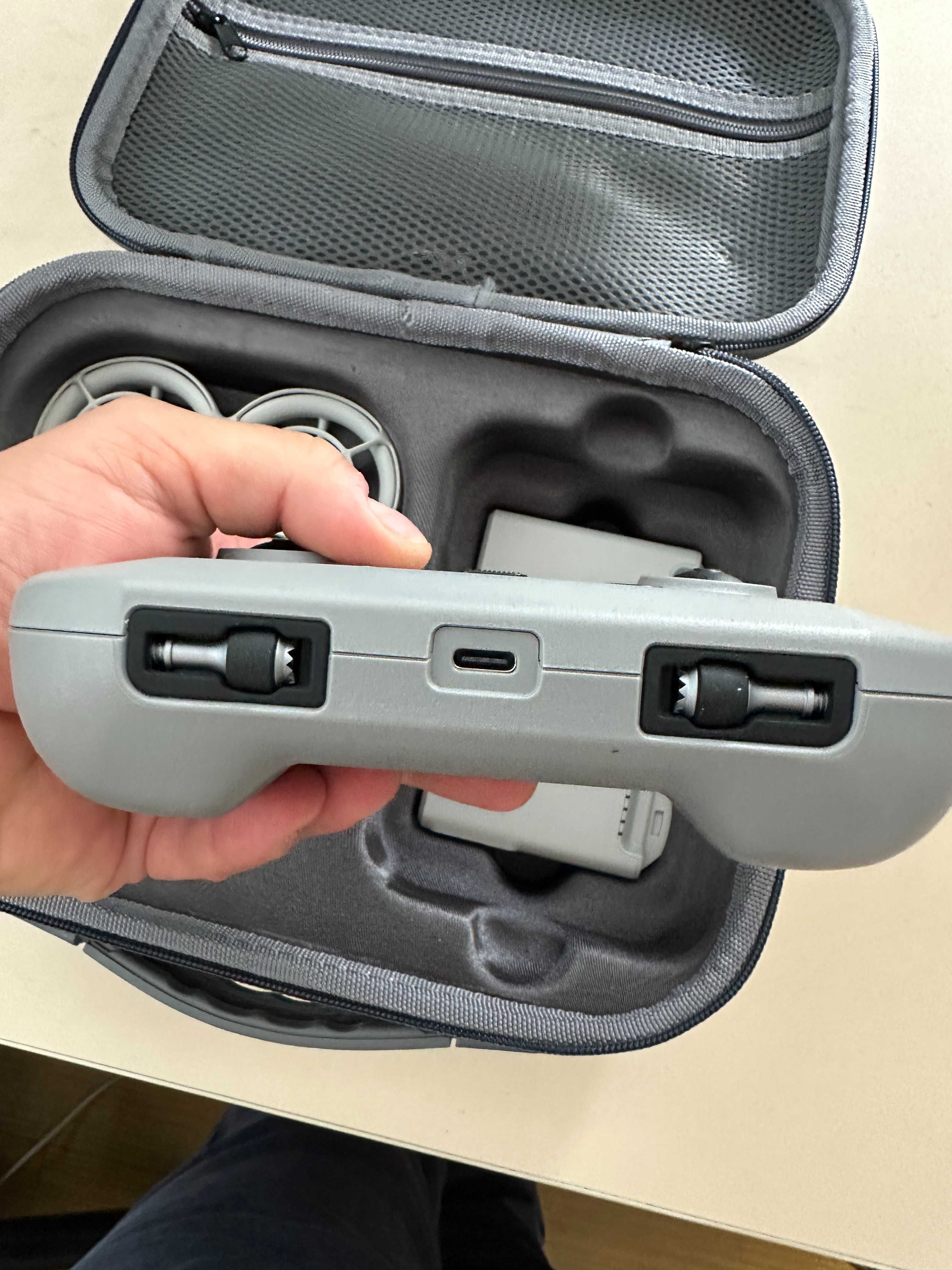 DJI Neo Fly More Combo