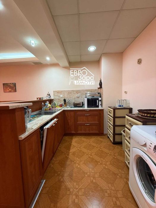 Продава се Тристаен апартамент в Стара Загора, Център - 141 кв.м за 1596 €/кв.м - Снимка #6